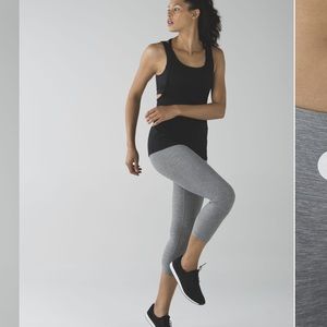 Lululemon crop wunder under leggings